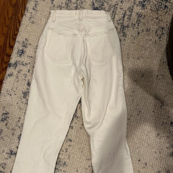 Abercrombie Curve Love Ultra High Rise 90s Straight Jean - Picture 5 of 5